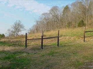 45 Friendship Hollow Rd N, Pleasant Shade, TN 37145