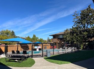 858 Rosedale Ave, Lafayette, CA 94549