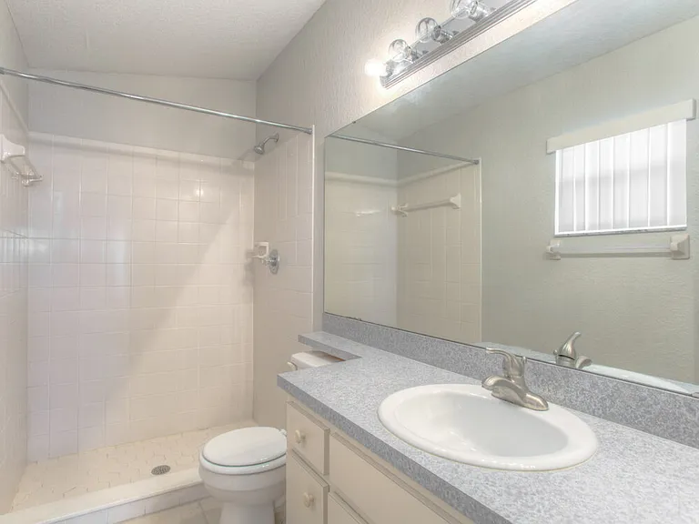 4944 Palm View Dr N — Photo 14
