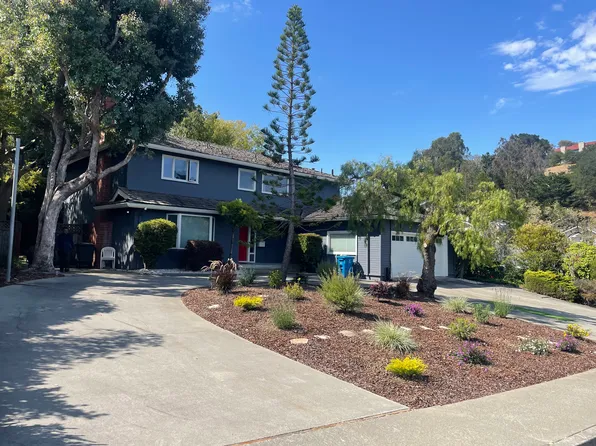 2761 Comstock Cir, Belmont, CA 94002