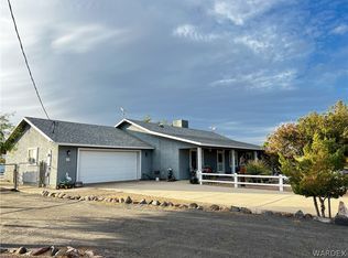 495 S Lochiel Rd, Golden Valley, AZ 86413
