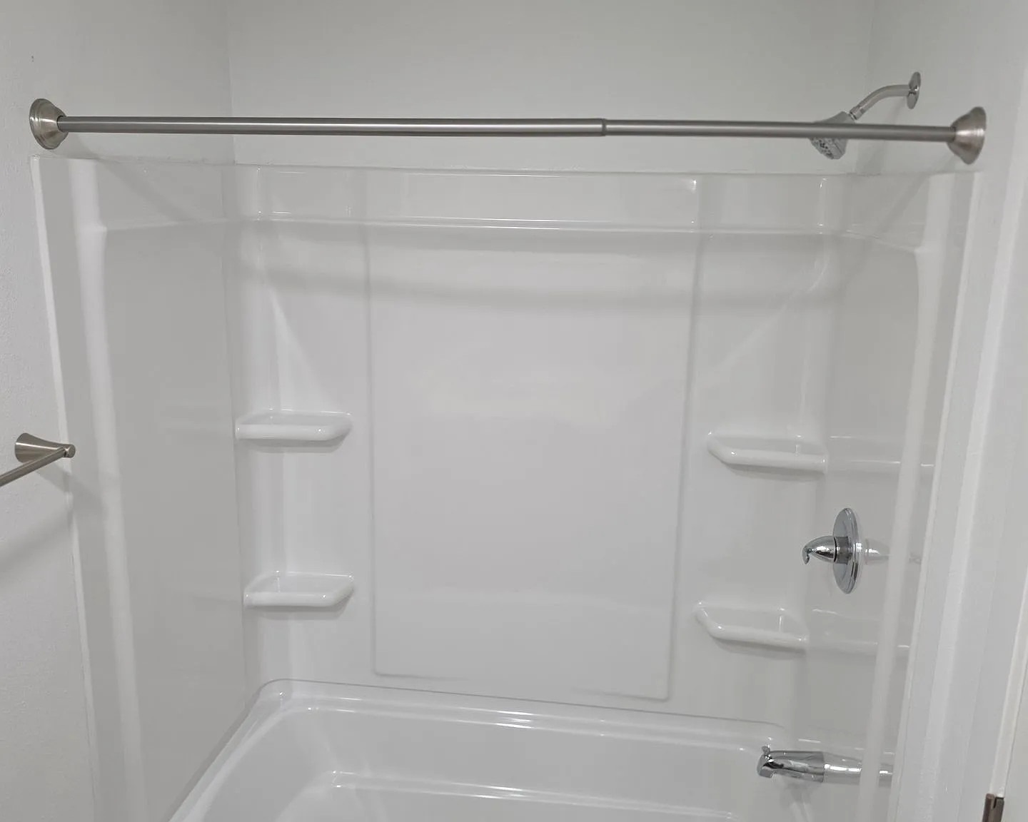 Charming, Newly Remodeled 1-Bedroom Apartment Near Downtown Baraboo — Photo 4
