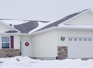 255 Cattail Ln, North Liberty, IA 52317