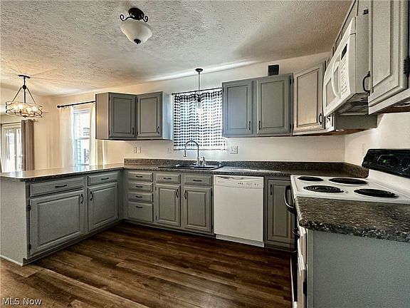 4th image of 370 Northwood Villa