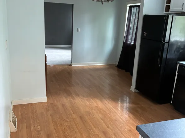 1230 Thorn St APT 2, Utica, NY 13502