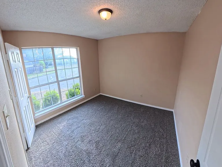 1454 Cromwell Ct — Photo 14