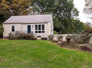 61 Pease Rd, Woodbridge, CT 06525