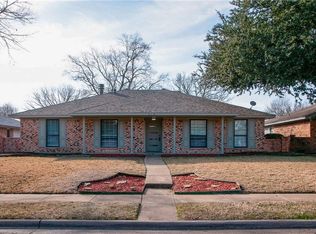 314 Los Santos Dr, Garland, TX 75043