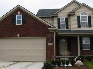 4048 Chase Ridge Ln, Howell, MI 48843