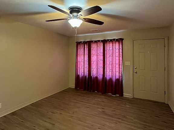 Curtains for show only. Tenant can choose to use them or replace with curtains of their choosing