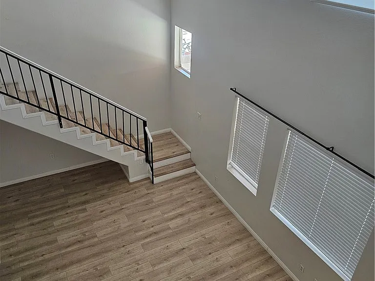 4206 Vahan Ct — Photo 9