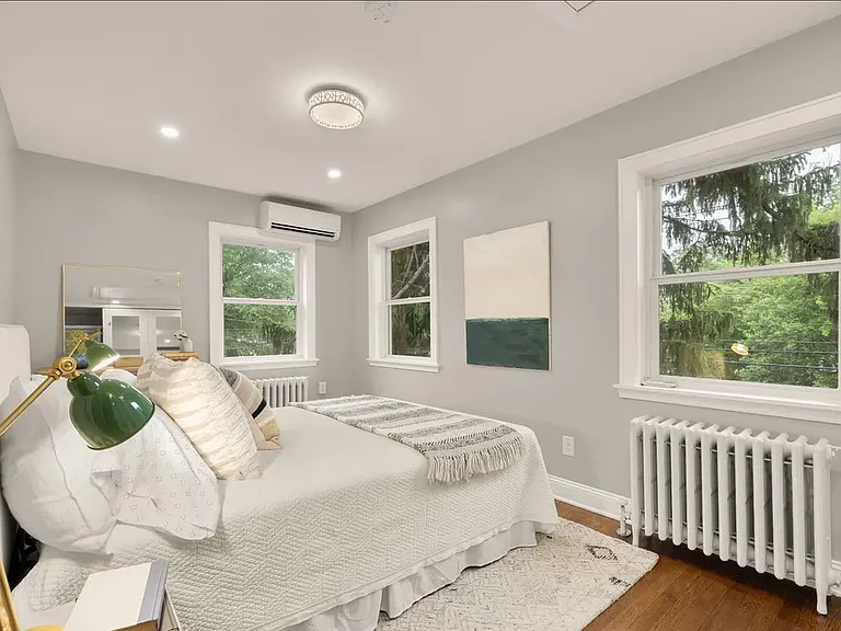 907 Varnum St NE — Photo 16