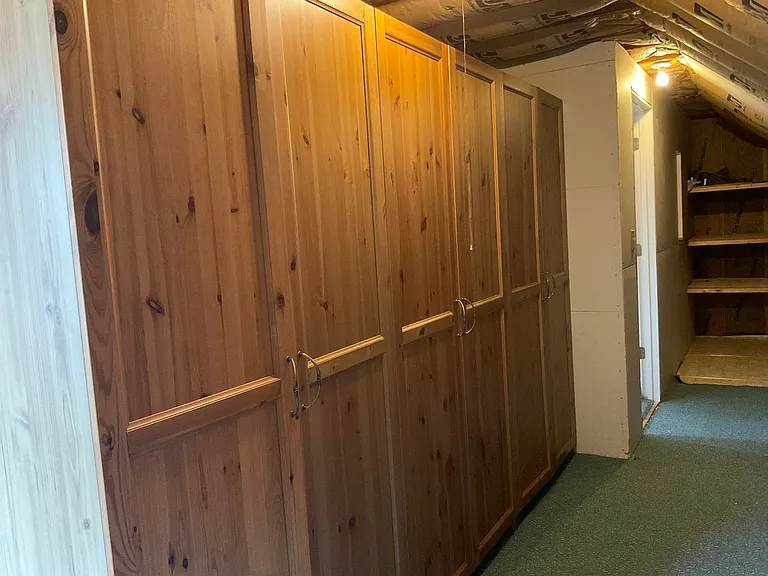 278 N Elm St — Photo 16
