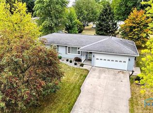 270 Ruth Ann Dr, Defiance, OH 43512