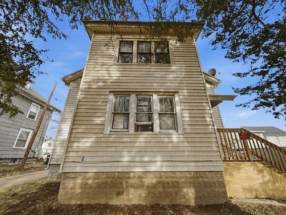 2nd image of 506 Avenue F
