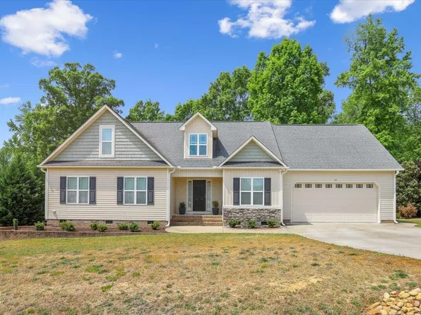 33 Bluestone Dr, Smithfield, NC 27577