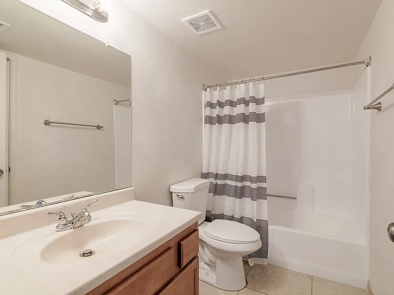 925 S Longmore #201 — Photo 12
