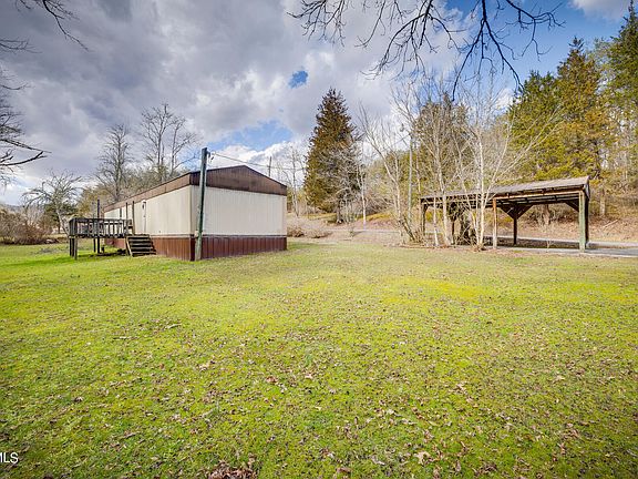 3rd image of 277 Perry Smith Ln