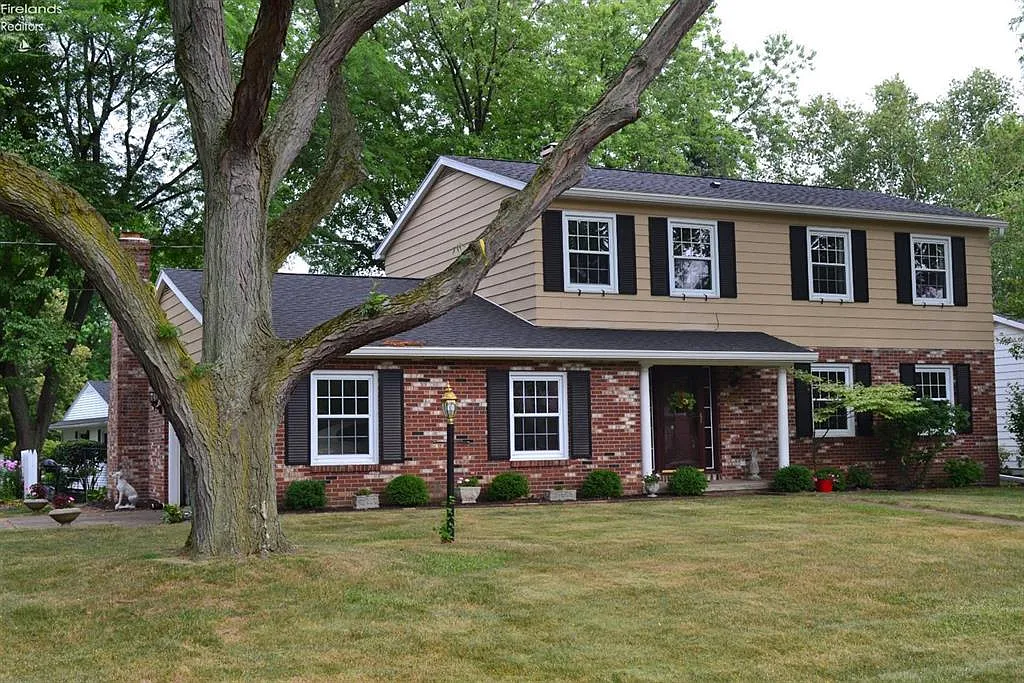 3602 Plum Brook Cir photo 1