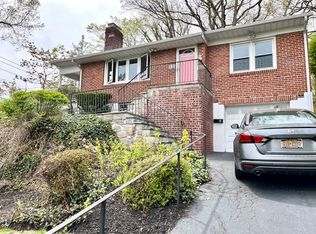 (Undisclosed Address), Pleasantville, NY 10570