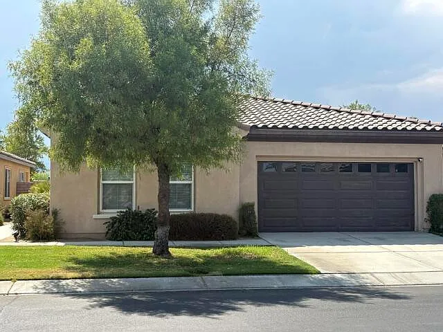 3 bed, 1796 sqft, $3,385 — Photo 2