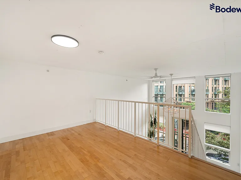 1 Cordova St E #309 — Photo 13