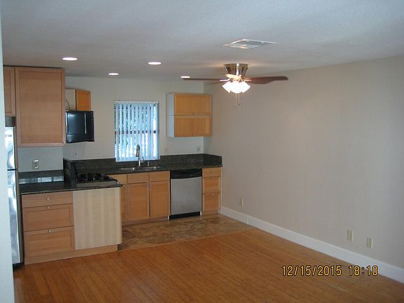 2nd image of 625 W 8th St APT 5