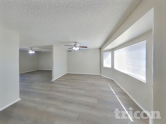 3rd image of 10906 W Calle Del Sol