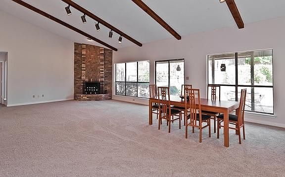 2nd image of 2756 Fairwood Ave
