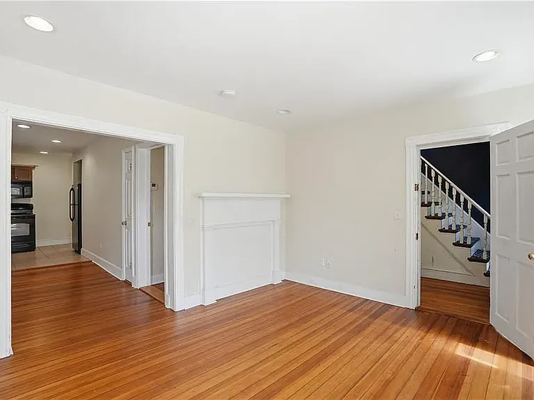 8 Mann Ave #1 — Photo 11