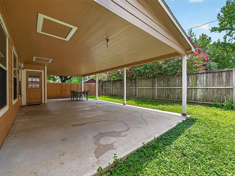 10031 Magnolia Way — Photo 47