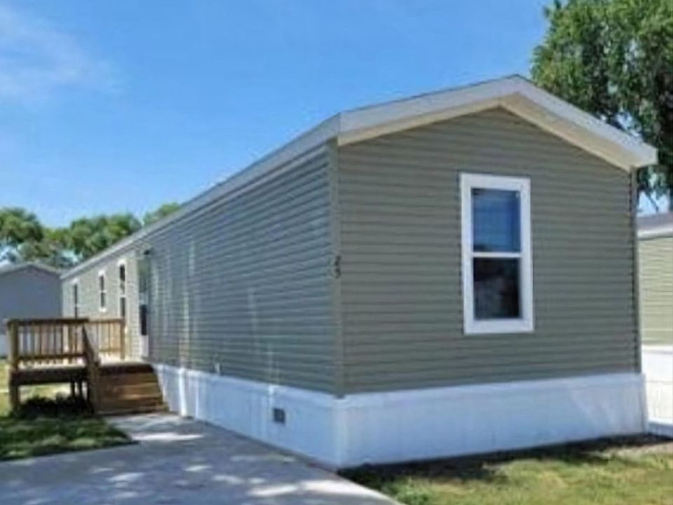 1st image of 833 E Duke St Lot 107