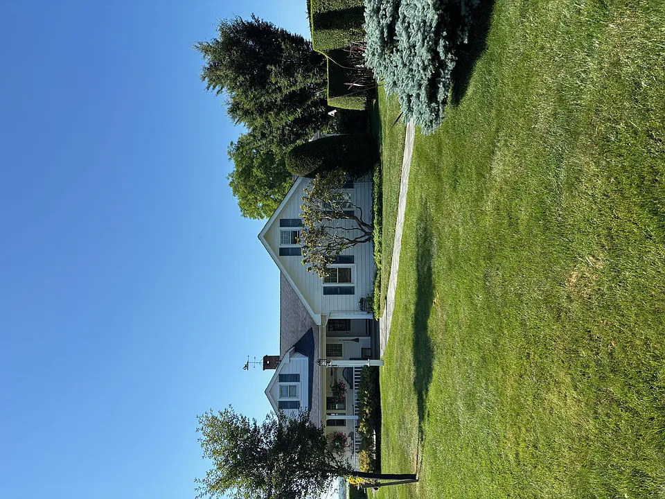 9 Montclair Ave