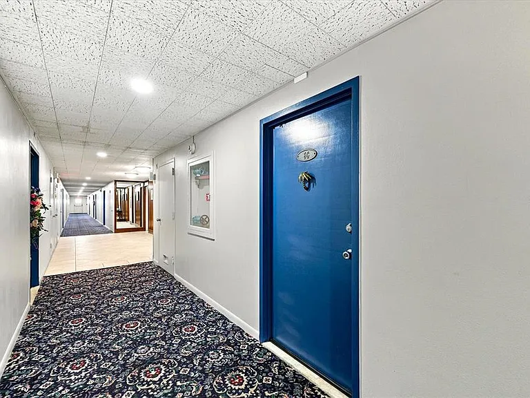 7200 Sunshine Skyway Ln S #6G — Photo 19
