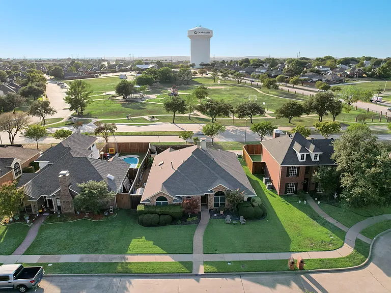 4027 Red Maple Dr — Photo 39