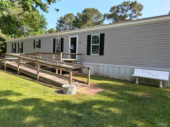 3230 Mason Rd, Walnut Hill, FL 32568