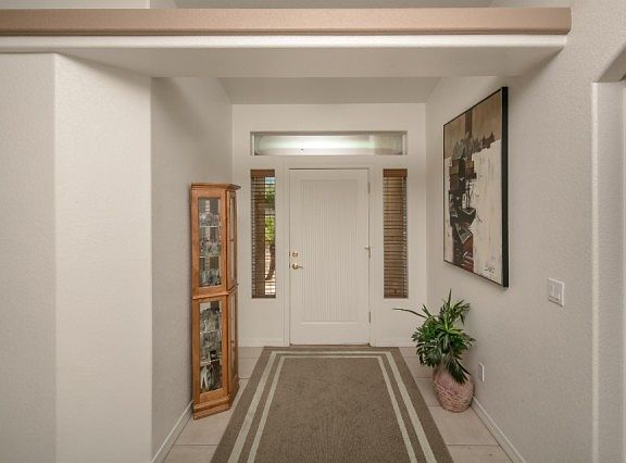 4th image of 3403 Bluegrass Dr
