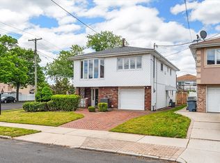 159-52 80th St, Howard Beach, NY 11414