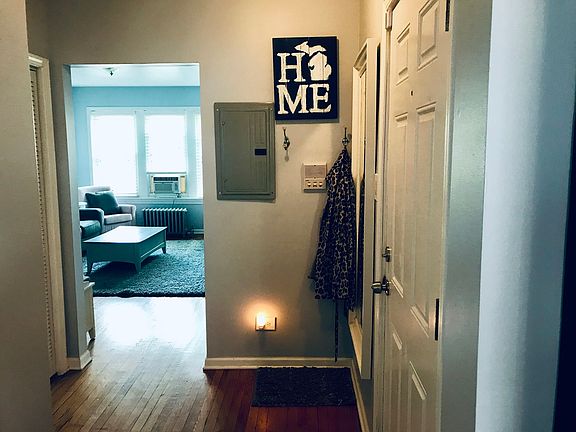 2nd image of 3604 W Dickens Ave APT 2W