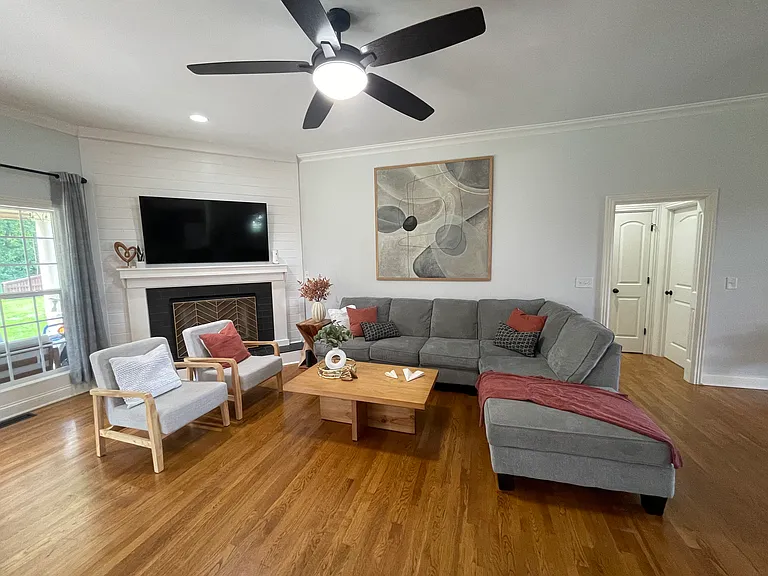 1425 Riva Ridge Ave — Photo 7