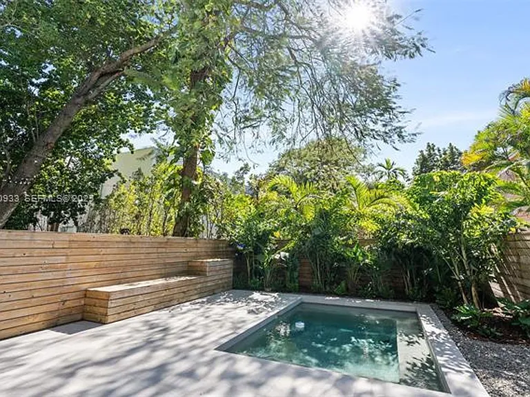 2984 Coconut Ave — Photo 11