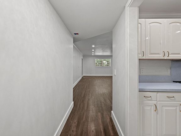 4th image of 22615 SW 66th Avenue #208