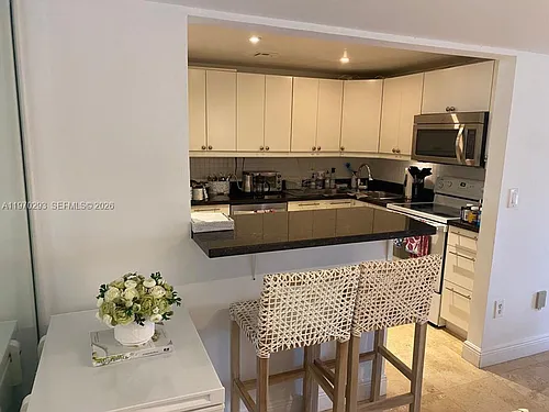 210 Sea View Dr Photo 1