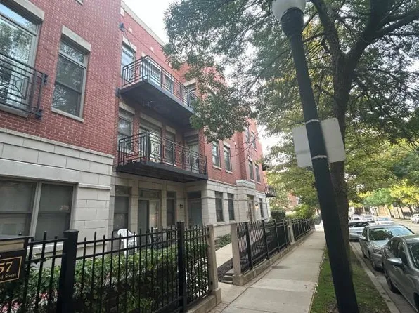 1461 S Halsted St Unit 1B, Chicago, IL 60607