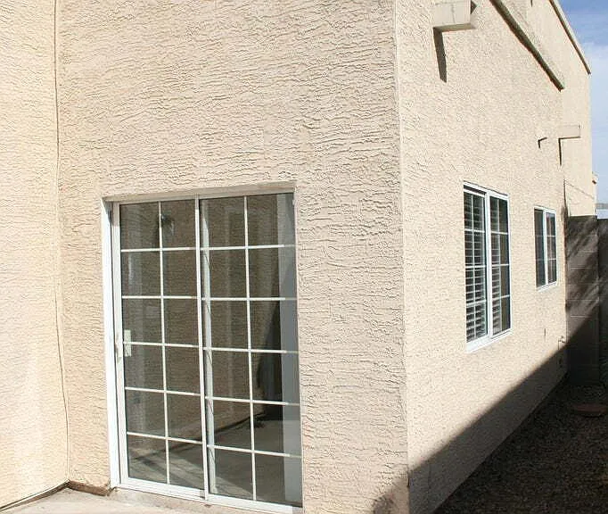 1013 W Westchester Ave — Photo 15