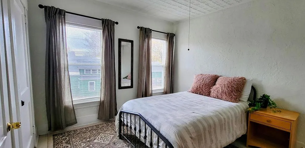 35-37 Washington Ave, Apt. 2 — Photo 1