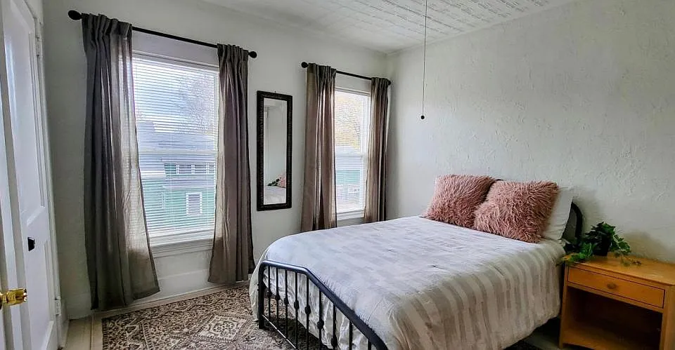 35-37 Washington Ave #2
