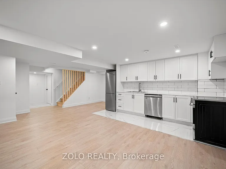 278 Alex Doner Dr #LOWER — Photo 8