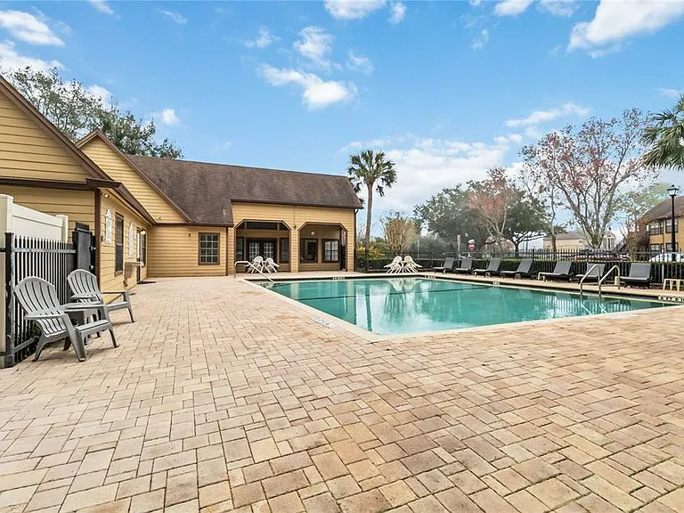 320 Black Oak Ct #107 — Photo 26