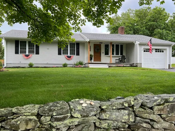 805 Pearse Rd, Swansea, MA 02777